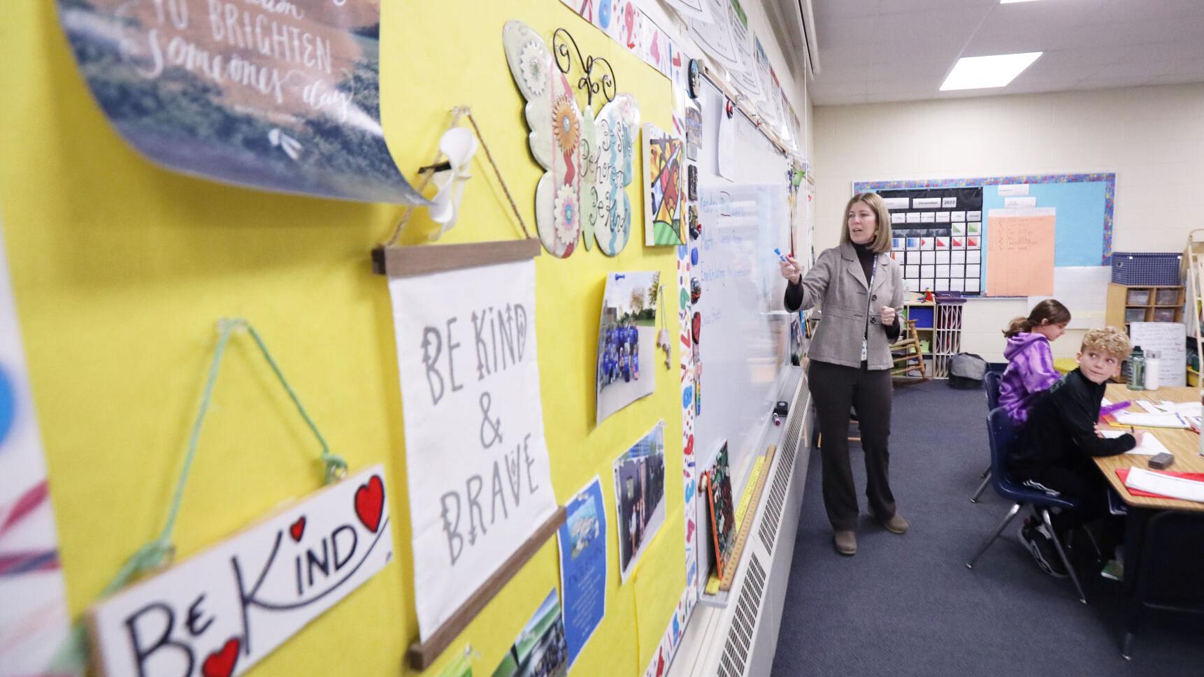 Students: Help someone in need with a Helping Hands letter